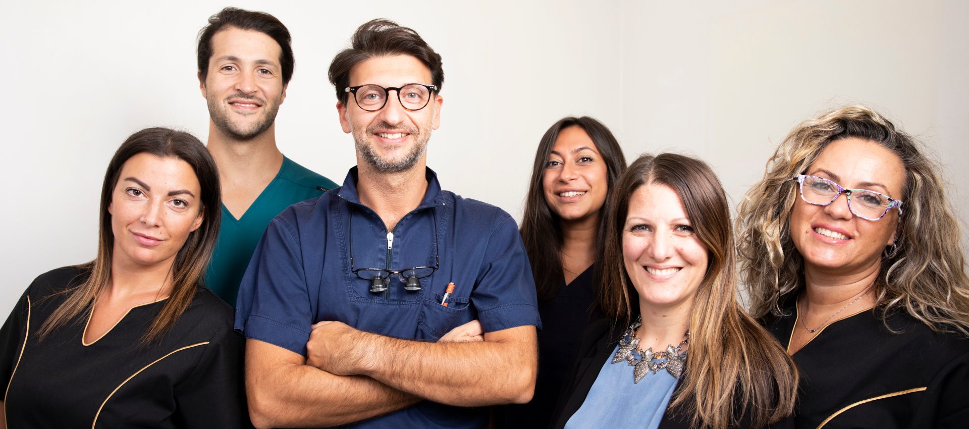 L'équipe dello Studio Dentistico DentalP al completo